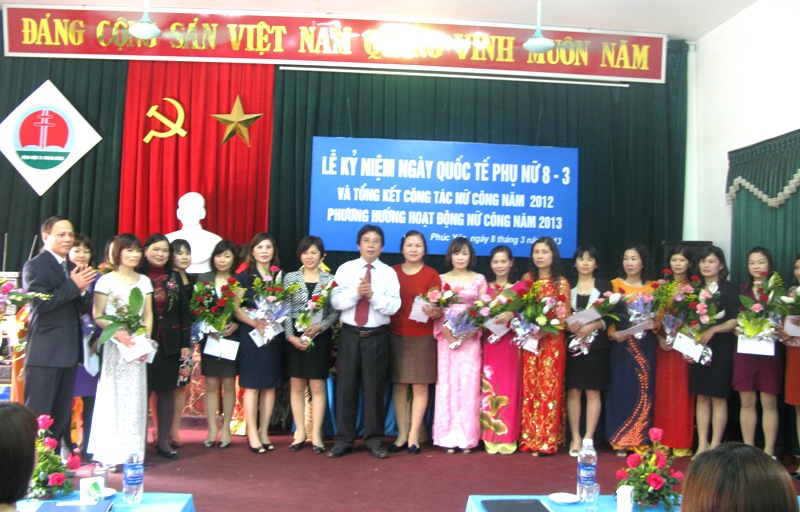 Bệnh viện 74 Trung ương tổ chức Lễ Kỷ niệm ngày Phụ nữ Việt Nam 8/3/2013