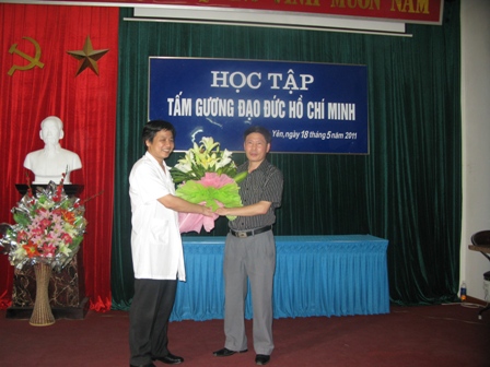 Cán bộ, Đảng viên Bệnh viện 74 Trung ương nghe kể chuyện về tấm gương đạo đức Hồ Chí Minh